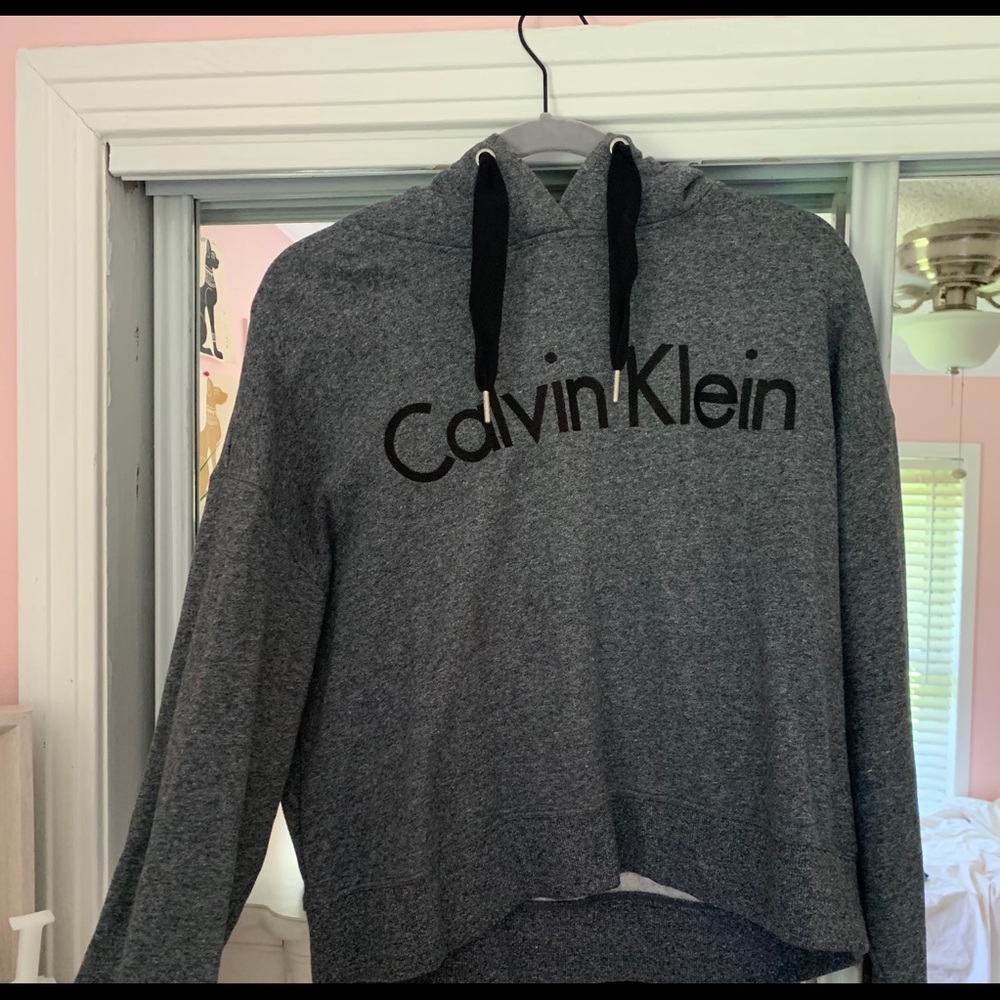 crop hoodie